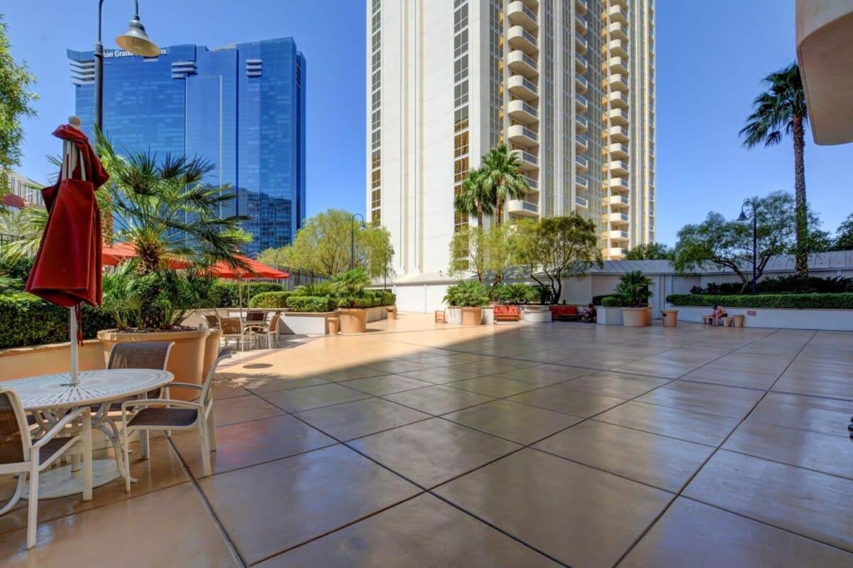 Mgm Signature-21-703 Strip View Jacuzzi Studio Las Vegas Exterior photo